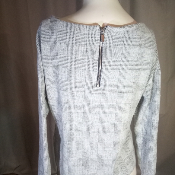 H&M Light Gray Knit Sweater - Picture 3 of 3
